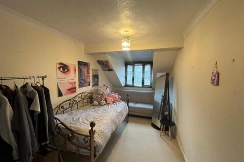 Bedroom 3.jpg