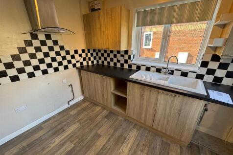 Kitchen 2.jpg