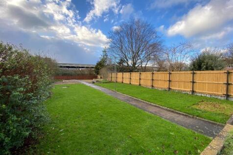 REAR GARDEN.1
