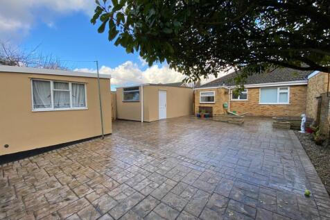 REAR PATIO
