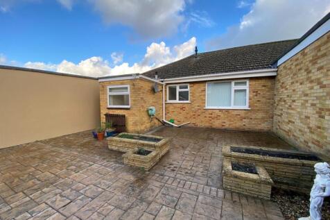 REAR EXTERIOR.1
