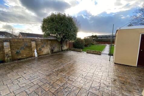 PATIO.1
