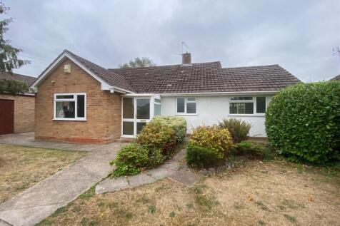 FRONT EXTERIOR.1