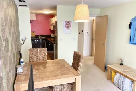 Lounge/Kitchen