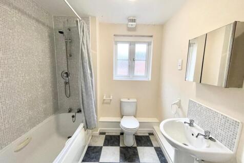 Bathroom.jpg