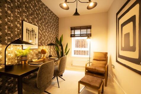 Study / Bedroom 5