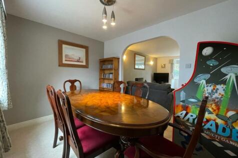 willow bank dining room.jpg