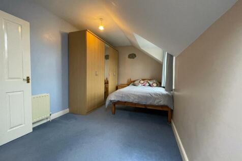 willow bank bedroom 3 2.jpg