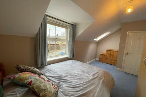 willow bank bedroom 3.jpg