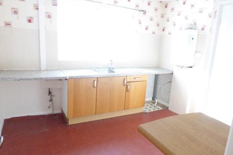 30 NORBY ESTATE - KITCHEN.JPG