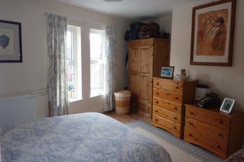 BEDROOM NO 1
