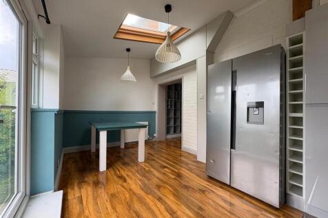 Photo 04-11-2025, 11 41 11 (1).jpg