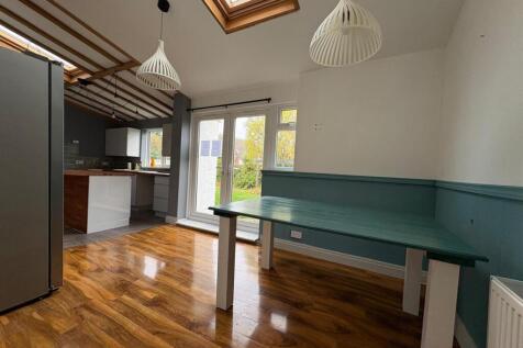 Photo 04-11-2025, 11 41 12 (4).jpg