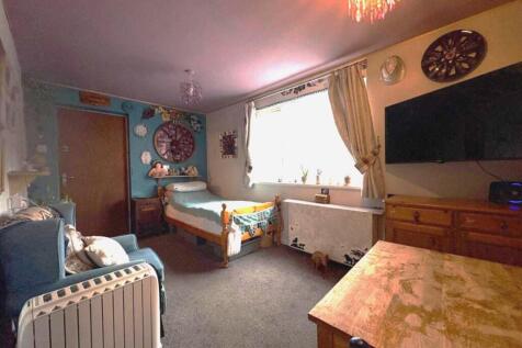 108 Valley Road 3 NEW.JPG