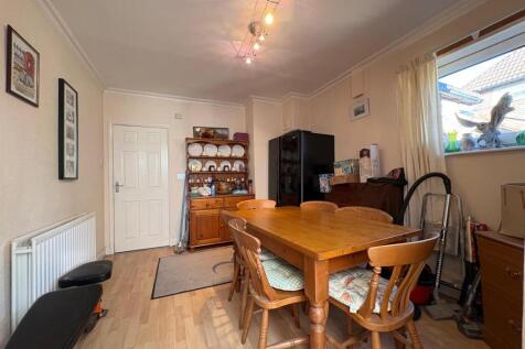 Photo 19-11-2025, 14 43 38 (4).jpg