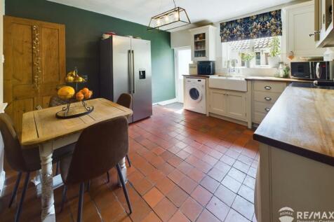 Kitchen.jpg