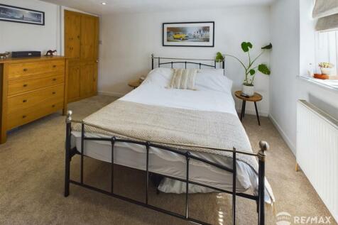 Bedroom 3.jpg