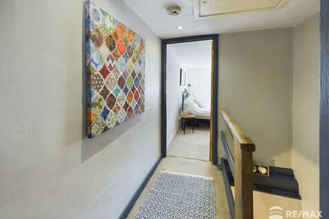Second Floor Landing.jpg