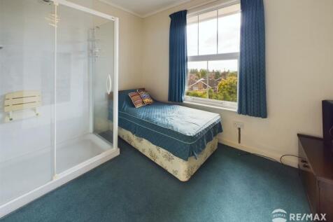 Bedroom 5.jpg