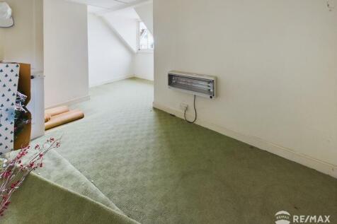 Bedroom 3.jpg