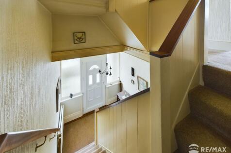 Staircase.jpg