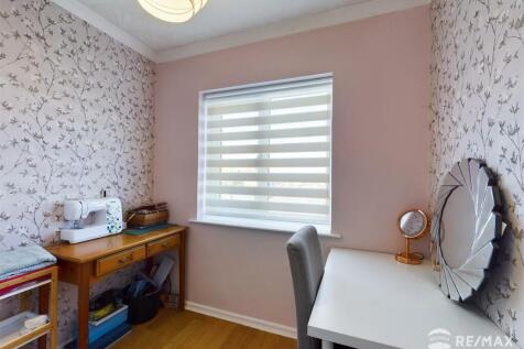 Bedroom 4.jpg