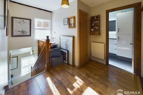 First Floor Landing.jpg