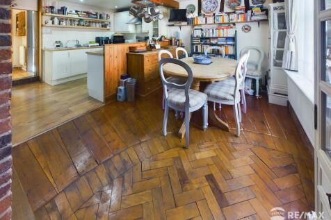 Kitchen Diner.jpg