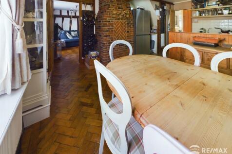 Kitchen Diner 3.jpg