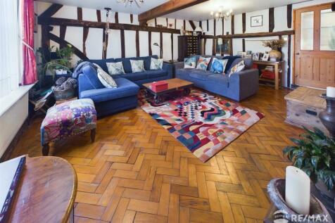 Sitting Room.jpg