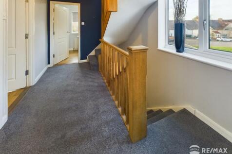 Upstairs Landing (2).jpg