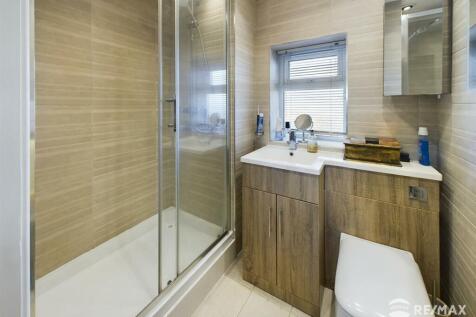 En-Suite Shower Room.jpg