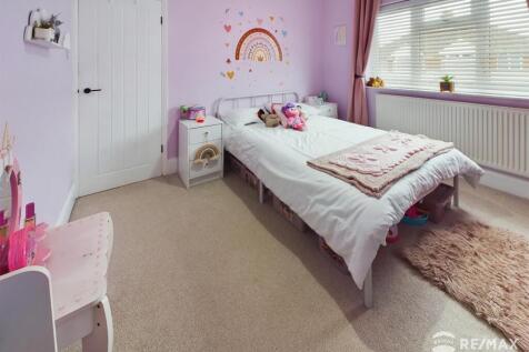 Bedroom 2.jpg