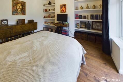 Bedroom (3).jpg