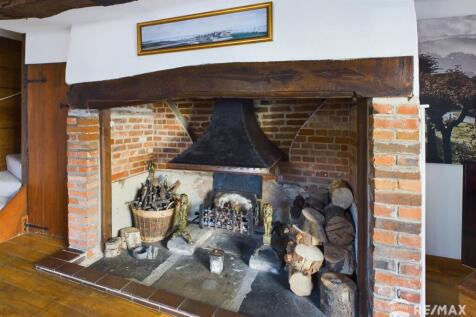 Fireplace.jpg