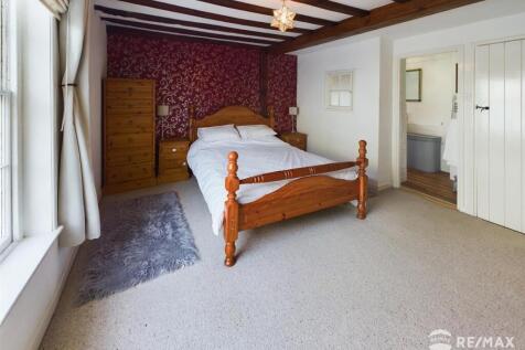 Bedroom 2.jpg