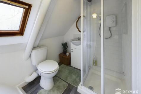 Shower Room.jpg