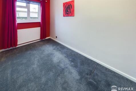 Bedroom 4.jpg