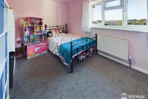 Bedroom 2.jpg