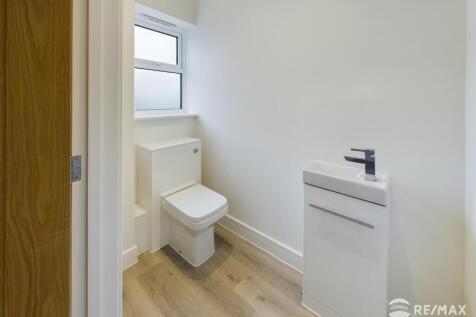 Ground Floor WC.jpg