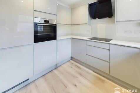 Kitchen (2).jpg