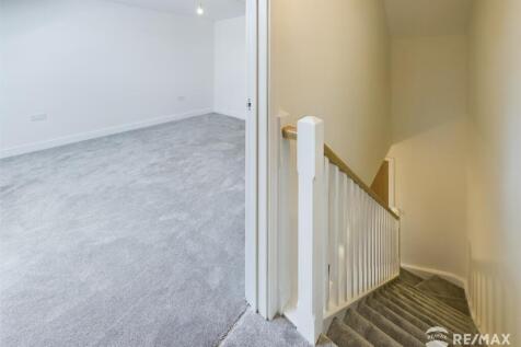 Second Floor Landing.jpg