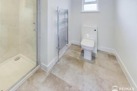 En-suite Shower Room.jpg