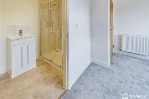 En-Suite Shower Room (2).jpg