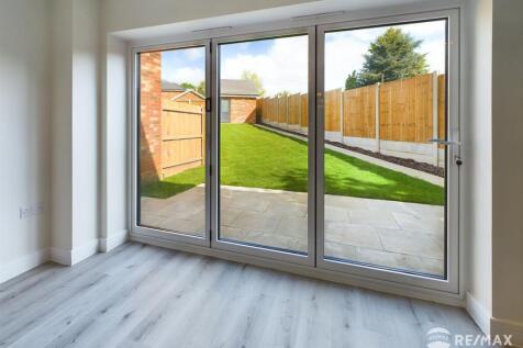 Bi-Folding Doors.jpg