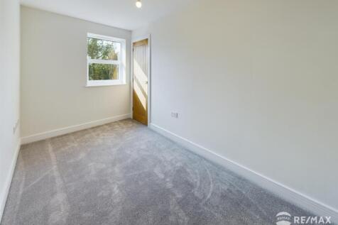 Bedroom 3.jpg
