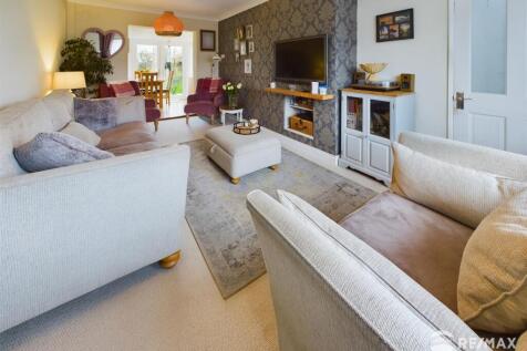 Lounge 6.jpg
