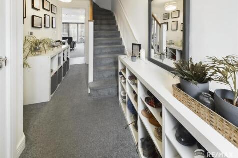 Entrance Hall.jpg