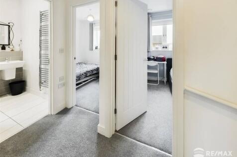 upstairs landing.jpg