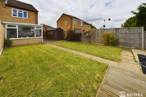 Rear Garden (3).jpg